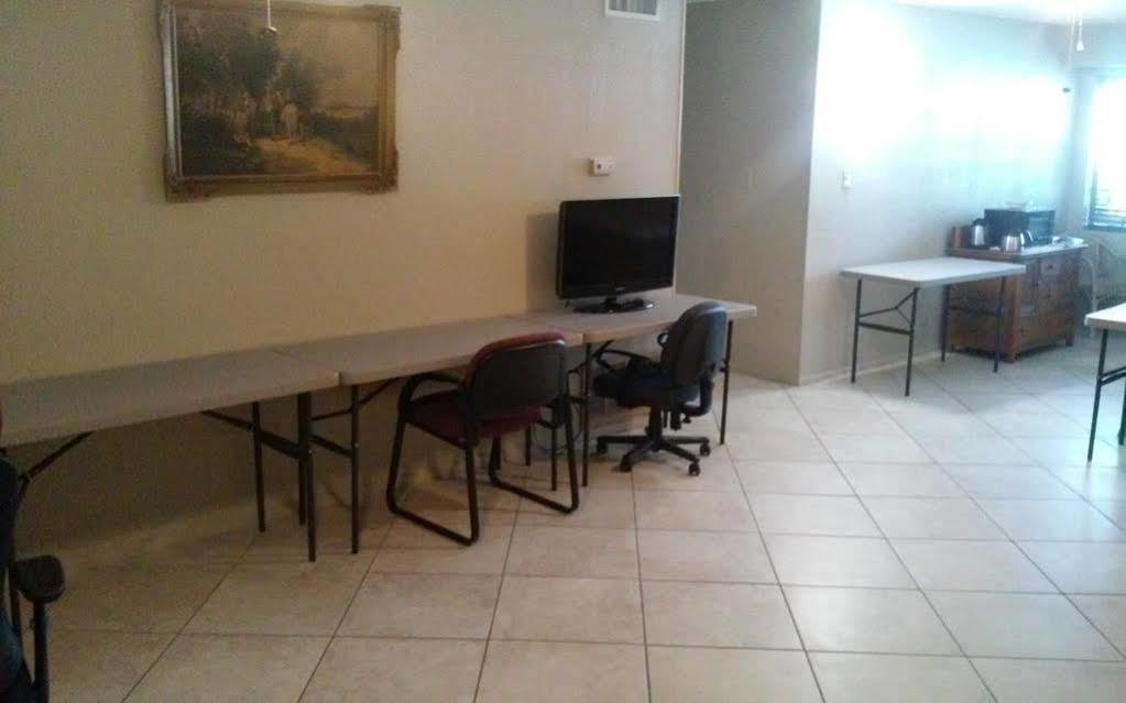 Lake View Inn Granbury Zewnętrze zdjęcie
